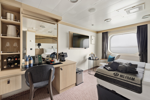 HX Hurtigruten Expeditions MS Fram Expedition Suite Mini Suite 2 ©Espen Mills.jpg